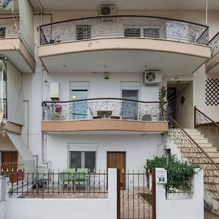 Socrates & Froso's Lovely Maisonette Apartment Thessaloniki