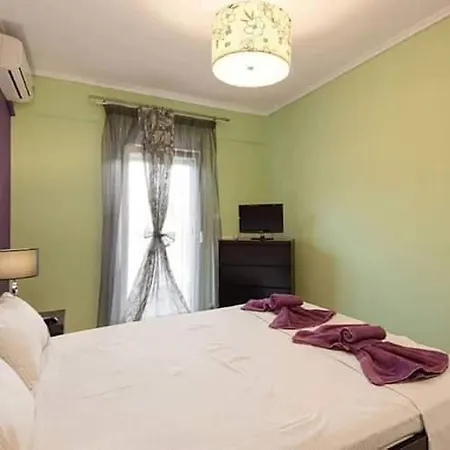 Apartament Socrates & Froso's Lovely Maisonette